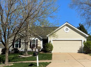 1117 Westrun Dr, Ballwin, MO 63021