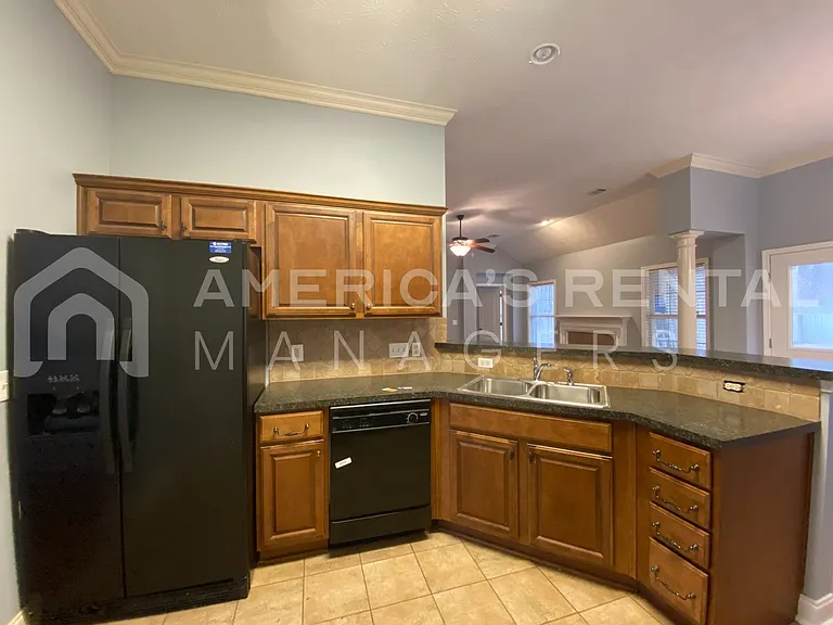 6253 Sycamore Dr — Photo 5