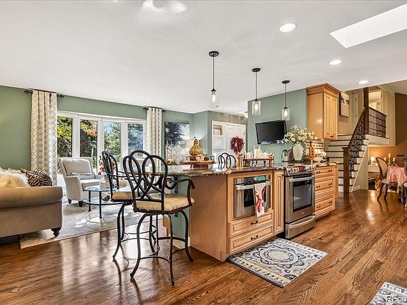 2nd image of 8787 Iris Street