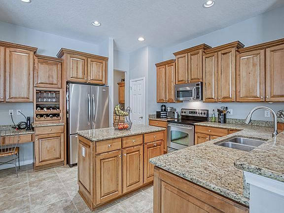 3rd image of 1834 Long Cypress Ct