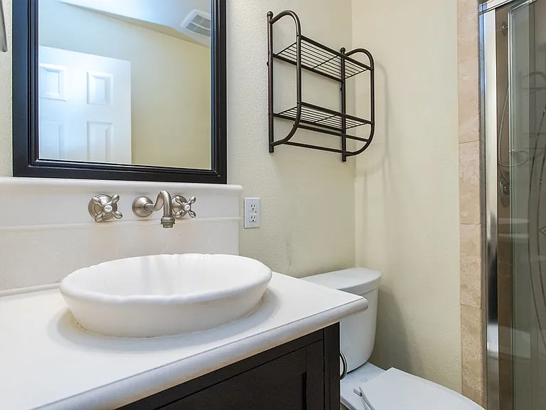 4225 Reaumur Dr — Photo 5