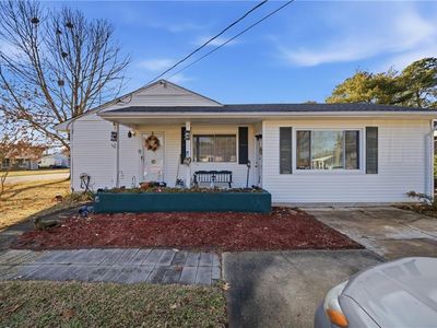 809 Seward Ln, Virginia Beach, VA, 23451