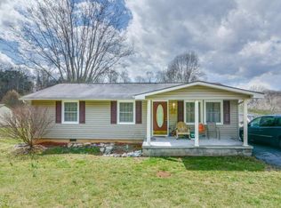 127 Spice Hollow Rd, Johnson City, TN 37604