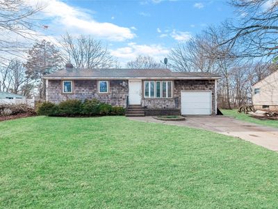36 Pace Avenue, Bellport, NY, 11713