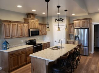 594 Ridgecrest Ave, Blackfoot, ID 83221