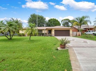 341 NE Gulfstream Ave, Port Saint Lucie, FL 34983