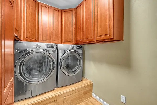 Rented by R D Realty Consultants Inc. | media 24