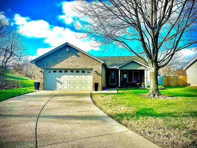 7833 Brownwood Dr, Newburgh, IN, 47630