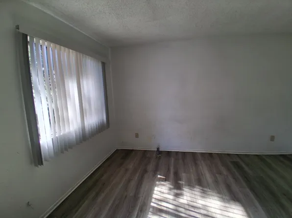 25870 Stanford St APT 10B, Hemet, CA 92544