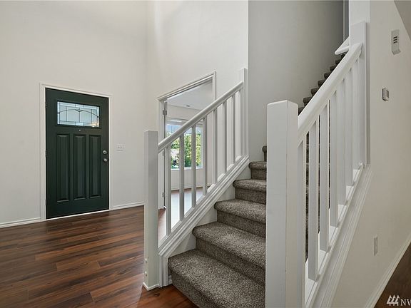 4th image of 5607 119th St SE