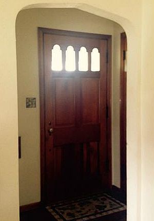5th image of 130 Jennings St