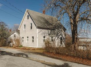 92 Main St, Chester, NS B0J 1J0