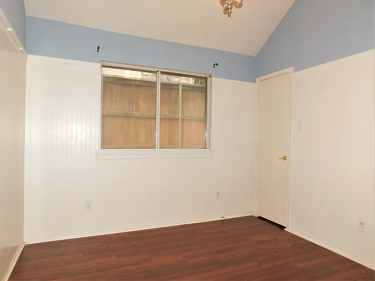1664 Big Bend Dr — Photo 16