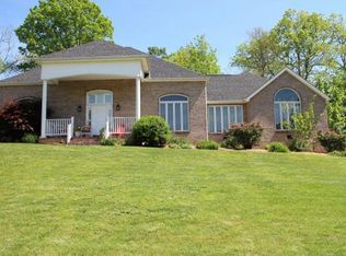 207 Charlie Ave, Piney Flats, TN 37686