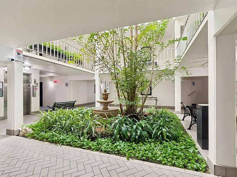 3325 Bayshore Blvd #D14-A — Photo 25