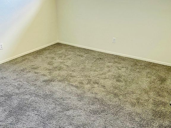 5th image of 2635 Sherwood St APT 4
