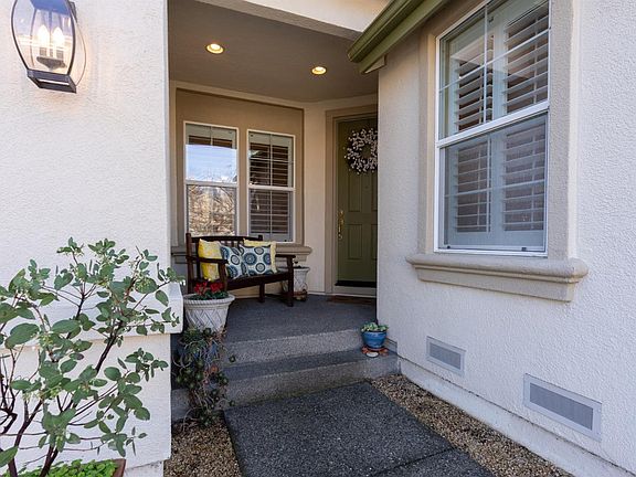 5th image of 5870 Sailing Hawk Avenue