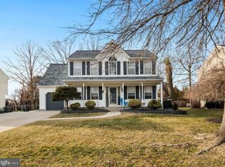 325 Bryn Mawr Dr, Williamstown, NJ 08094