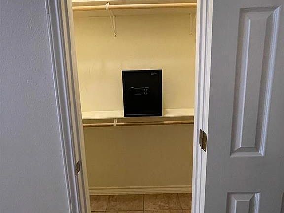 2nd image of 6652 Vista Jardin Cir