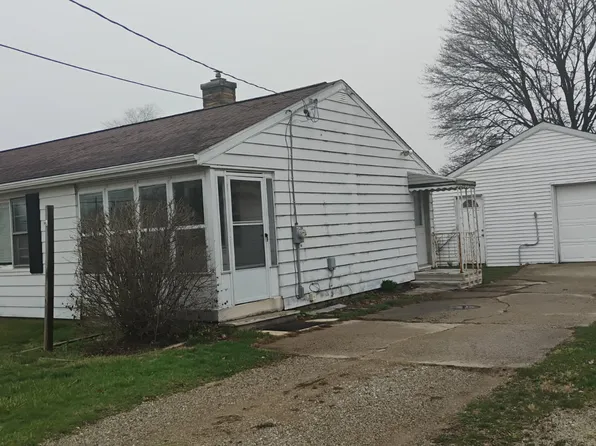 428 Peacock Walk, Jackson, MI 49202