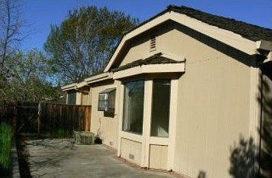 3rd image of 2366 Leptis Cir