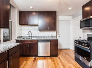 830 N Mozart St #1, Chicago, IL 60622