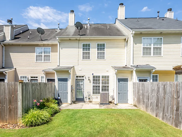 140 Galecrest Dr — Photo 21