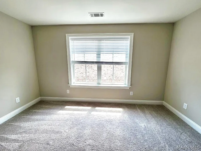 8506 Melbourne Way — Photo 12