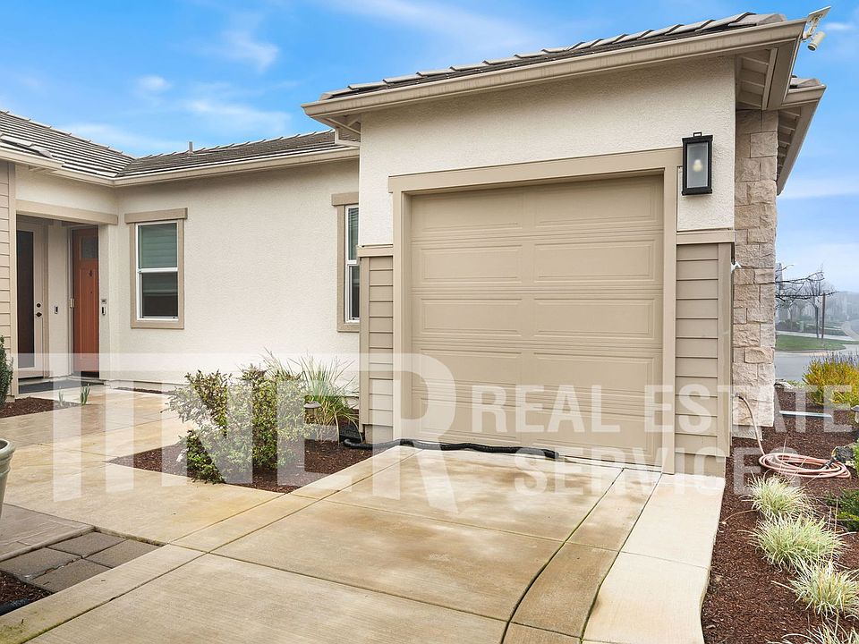 1st image of 4901 Peace Lily Ln