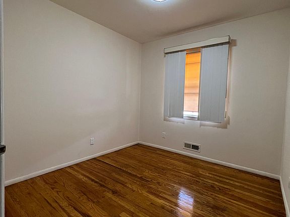 5th image of 20 Eva Ave #1