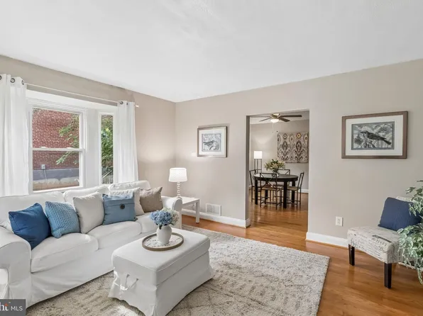 1719 White Oak Ave, Parkville, MD 21234