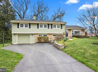 9 Patrick Ln, Yardley, PA 19067
