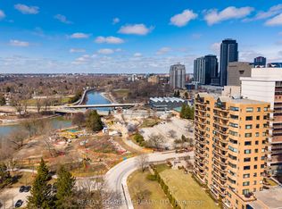 19 King St #1101, London, ON N6A5N8