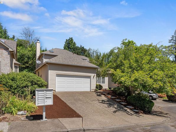 11865 NW Vaughan Ct