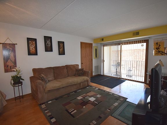 2nd image of 6460 W Belle Plaine Ave APT 208