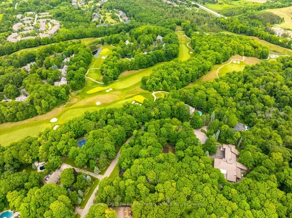 20 Woodsend Cres, Aurora, ON L4G 6W6