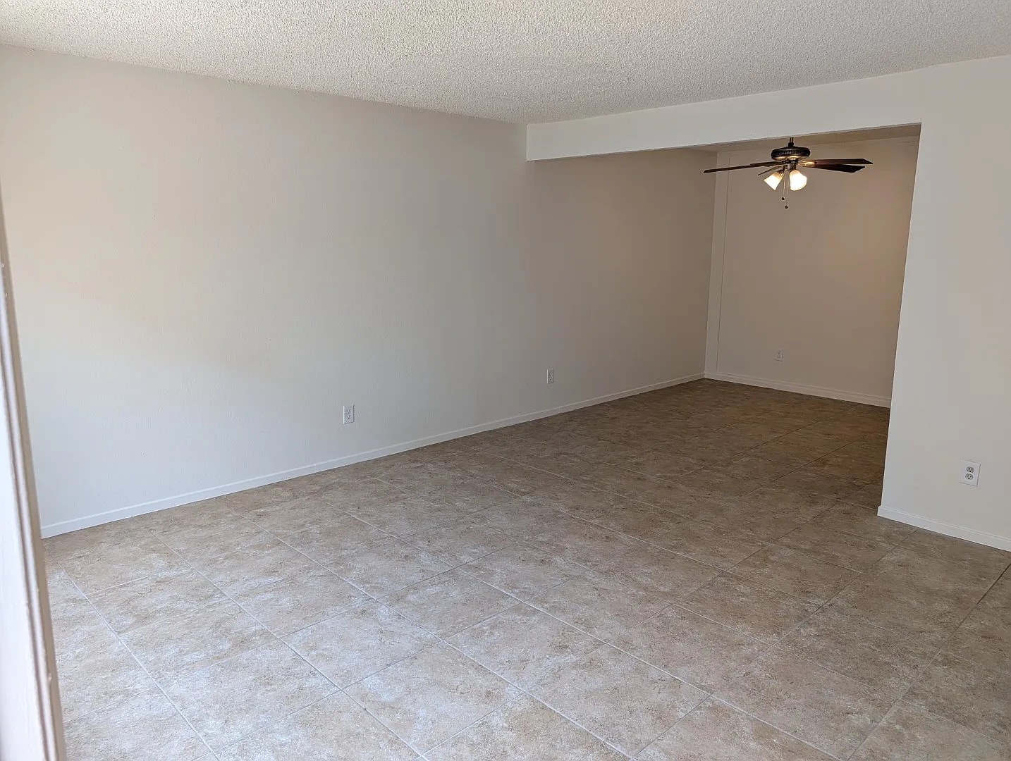 2 bed, 1000 sqft, $2,600 — Photo 2