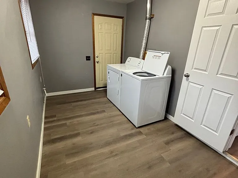 810 Cameron Ave — Photo 8