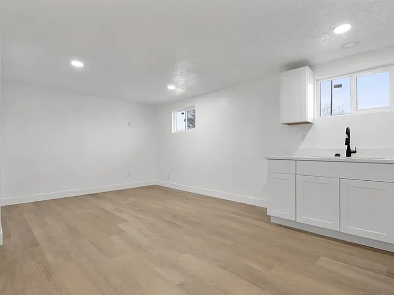 6369 S Senoma Dr — Photo 3