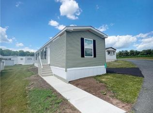 152 Orchard Ln, Bath, PA 18014