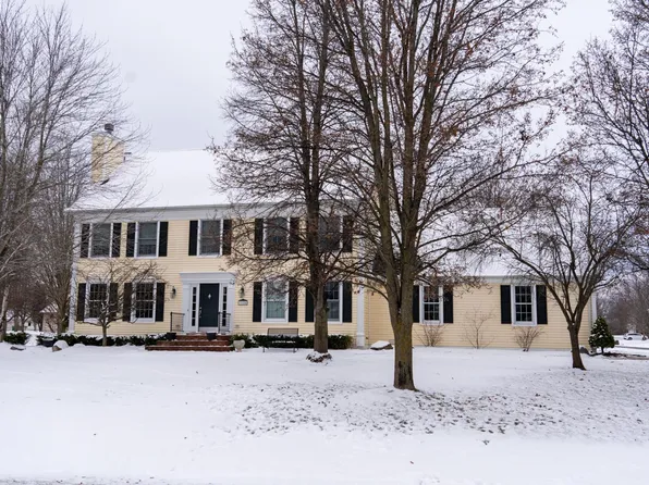 3124 Brittany Dr, Mount Pleasant, MI 48858