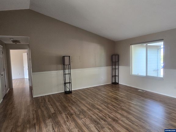 2nd image of 1064 Turtledove Loop