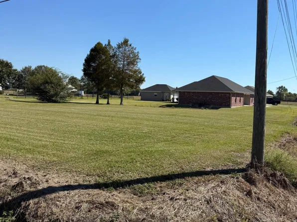 David Dr, Thibodaux, LA 70301