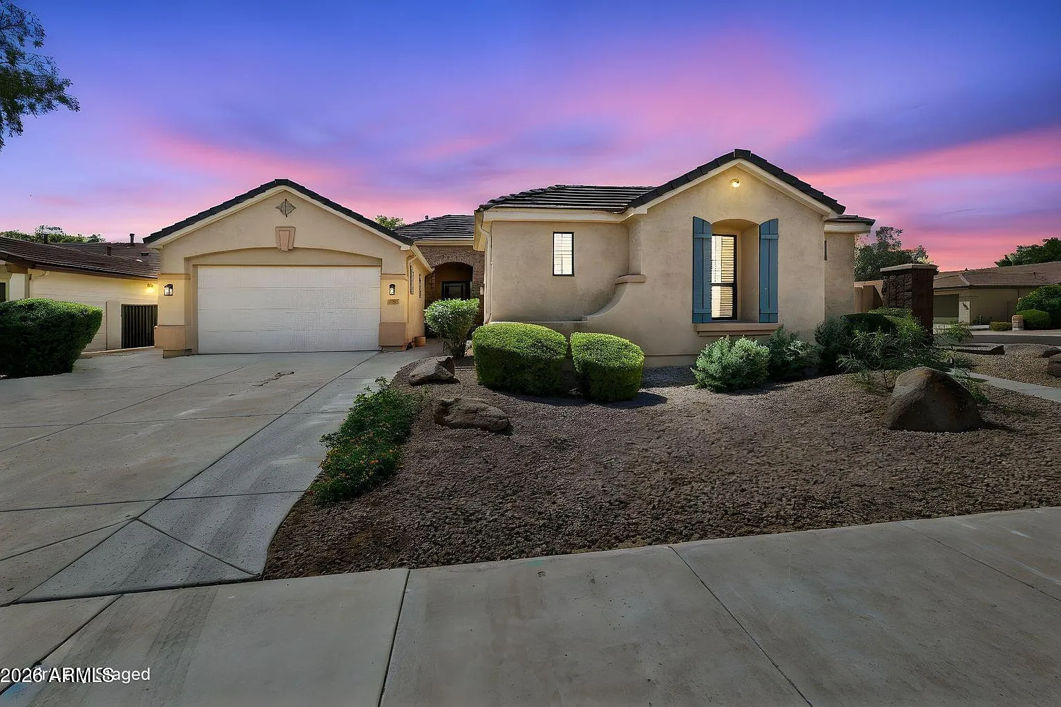 5 bed, 3.5 bath, 3241 sqft, $3,395 — Photo 2