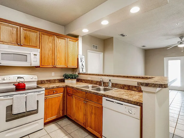 A3443 Whispering Pines — Photo 4