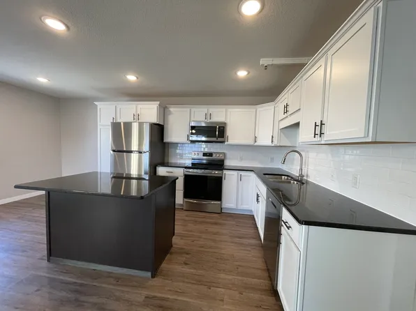 5056 E Hamilton Ave, Eau Claire, WI 54701