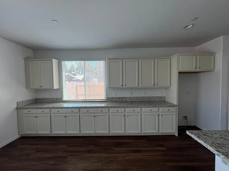 6720 E Vassar Ave — Photo 12