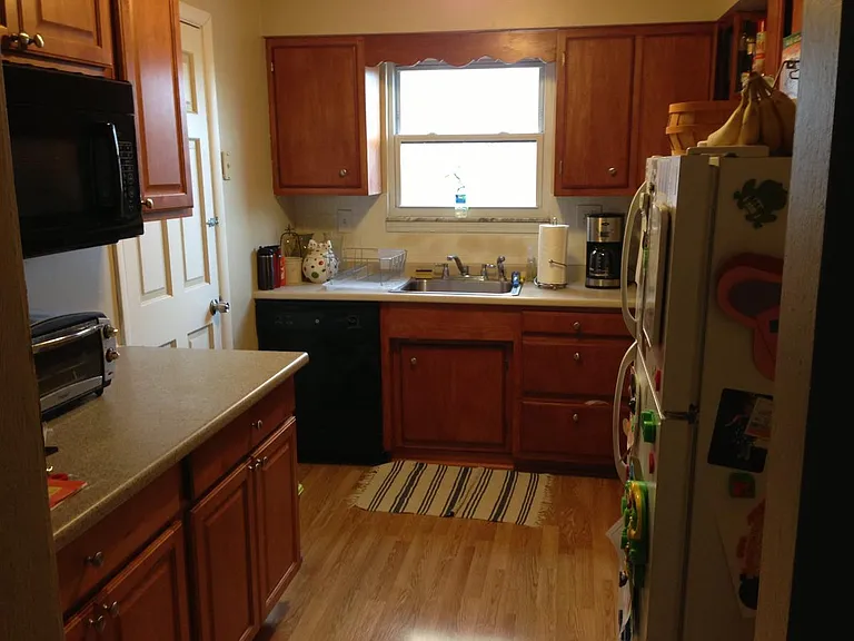207 Marion Ave #1 — Photo 3