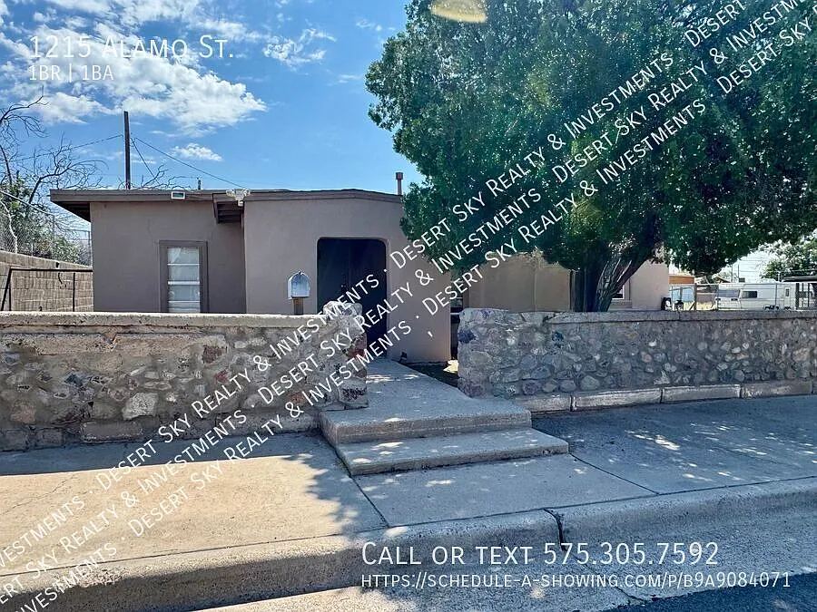 1 Bedroom 1 Bath with Flex Room — Photo 1