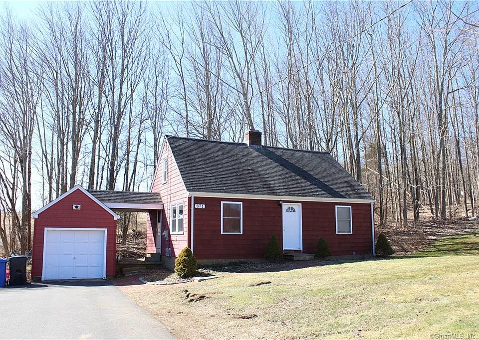 2nd image of 871 Storrs Rd